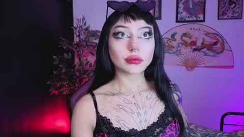 Snapshot of cati_petite chatting on 07.31.26 Cati help me reach my goal of 100 thumbs up again 3 online show from 07.31.26