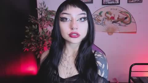 Snapshot of cati_petite chatting on 07.31.26 Cati help me reach my goal of 100 thumbs up again 3 online show from 07.31.26