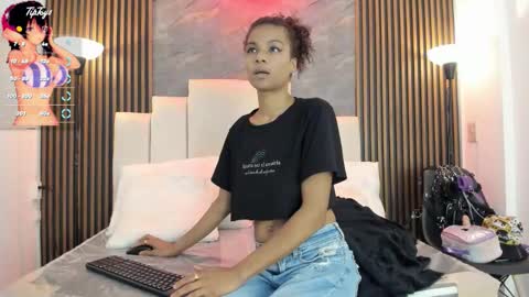 catiusca_reyes_03 online show from 02.19.26