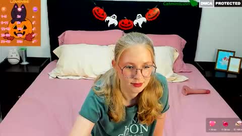 Snapshot of catmintlush chatting on 10.19.25 CatmintLush online show from 10.19.25