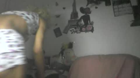 Snapshot of catrina_love chatting on 12.23.25 catrina online show from 12.23.25