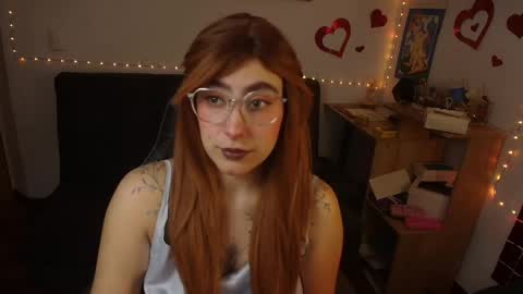 Snapshot of catsito chatting on 05.19.26 im MIA -Independent Model MY OF is catsito3 online show from 05.19.26