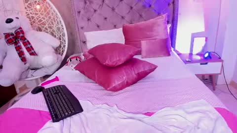 Snapshot of cattaleya_get chatting on 02.08.25 cattaleya_get online show from 02.08.25