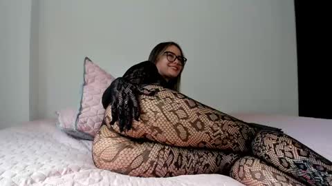 Snapshot of cattaleya_rose chatting on 05.05.26 Catta online show from 05.05.26