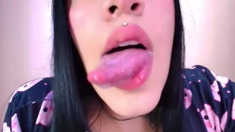 Cattleya online show from 02.17.26