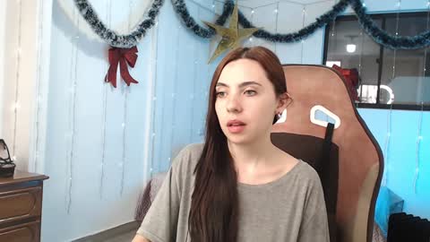 Snapshot of cattleya069 chatting on 01.04.25  Cattleya you can tell me Leya too.     online show from 01.04.25