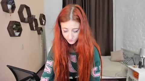 caty_cuddly online show from 12.05.24