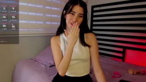 Snapshot of caty_loves chatting on 09.10.25 Caty online show from 09.10.25