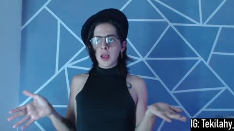 Snapshot of cava_pretty chatting on 01.20.25 cava_pretty online show from 01.20.25