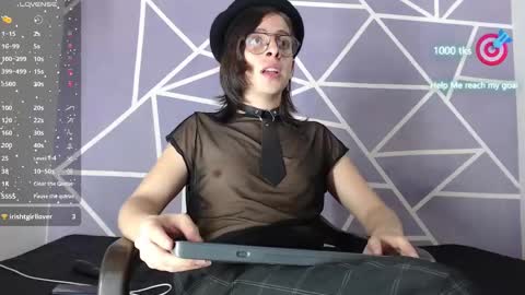 Snapshot of cava_pretty chatting on 03.01.25 cava_pretty online show from 03.01.25