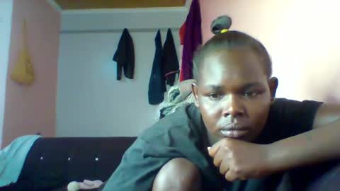 Snapshot of cavy_sweet chatting on 03.27.26 Mecy online show from 03.27.26