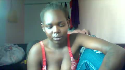 Snapshot of cavy_sweet chatting on 03.31.26 Mecy online show from 03.31.26