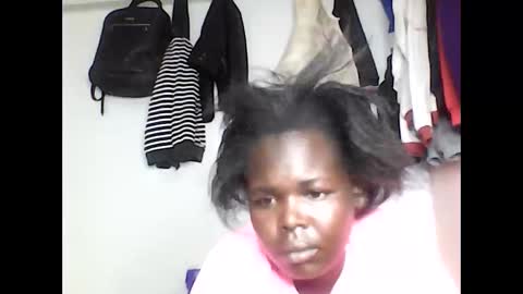Snapshot of cavy_sweet chatting on 04.04.26 Mecy online show from 04.04.26