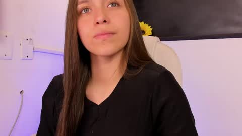 Snapshot of cayetana_01 chatting on 05.31.26 cayetana online show from 05.31.26