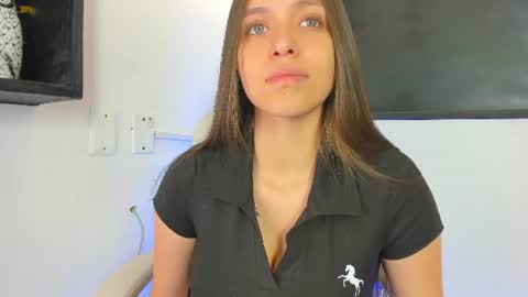 Snapshot of cayetana_01 chatting on 07.02.26 cayetana online show from 07.02.26