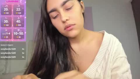 Snapshot of caylin_jordan chatting on 02.11.25 Cay online show from 02.11.25