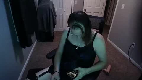 Snapshot of cdheatherxxx chatting on 12.23.24 cdheatherxxx online show from 12.23.24