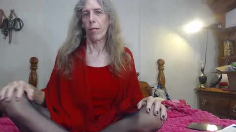 Snapshot of cdsextoy1 chatting on 10.15.25 Jackie online show from 10.15.25