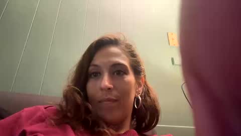 Snapshot of cece_vibez chatting on 10.14.25 cece_vibez online show from 10.14.25