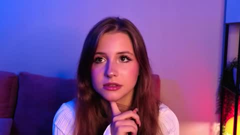 Lina  online show from 10.21.25