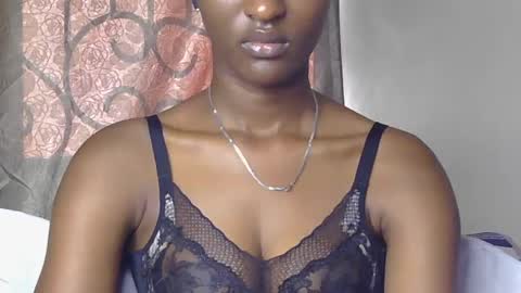 cee_queen online show from 06.26.26
