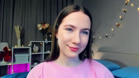 Josie Manesi online show from 02.19.25