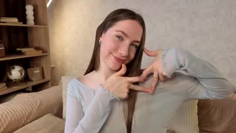 Josie Manesi online show from 09.20.25