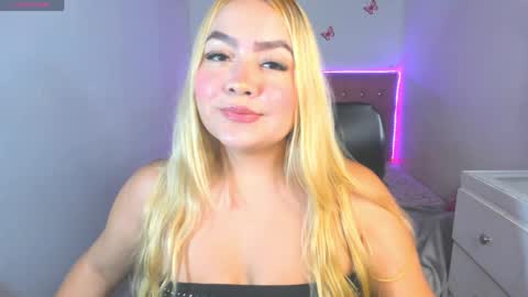 Snapshot of celeste__sweetx chatting on 05.19.26 Celeste Sweet online show from 05.19.26