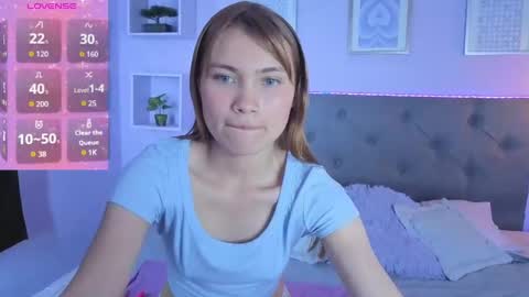 Snapshot of celeste_london chatting on 06.07.26 C E L E S T E online show from 06.07.26