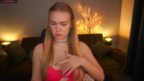 celestenoirr online show from 12.03.25