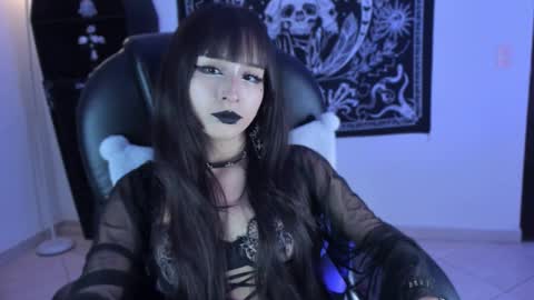   online show from 12.18.25