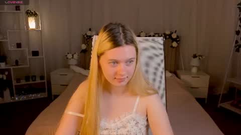 Snapshot of celestinemauriac chatting on 06.12.26 your cute kitty online show from 06.12.26