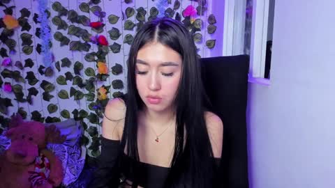 Snapshot of celestinepurple chatting on 12.20.24 Celestineeeeee online show from 12.20.24