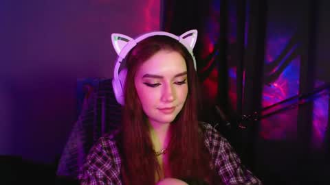 Snapshot of celia_sensual_ chatting on 04.30.26 celia_sensual_ online show from 04.30.26