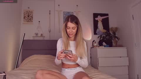 Snapshot of celin_summer chatting on 03.19.26 Celin online show from 03.19.26