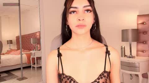 Snapshot of celine_golden chatting on 10.16.25 CELINE online show from 10.16.25