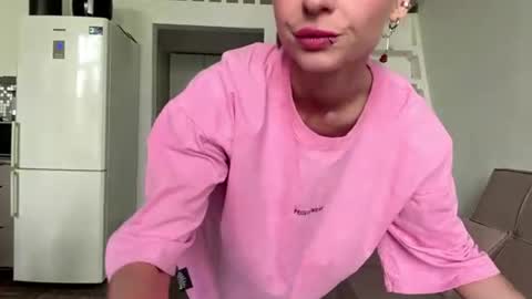 Snapshot of celineruppert chatting on 06.21.26 Amilia online show from 06.21.26