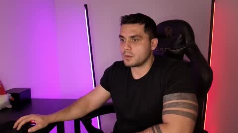 Snapshot of celylow chatting on 01.08.26 Octav online show from 01.08.26