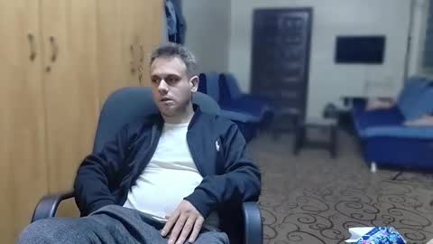 Snapshot of cezar46 chatting on 12.06.24 cezar online show from 12.06.24