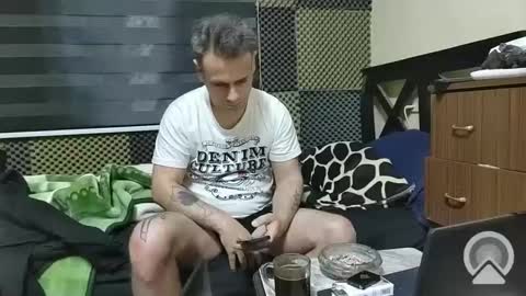 Snapshot of cezar46 chatting on 12.13.24 cezar online show from 12.13.24