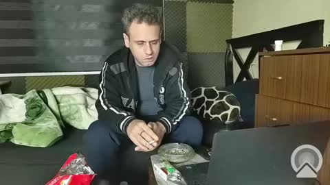 Snapshot of cezar46 chatting on 01.01.25 cezar online show from 01.01.25