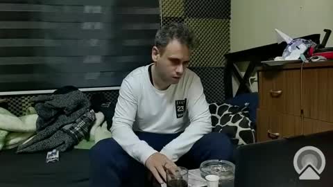 Snapshot of cezar46 chatting on 01.10.25 cezar online show from 01.10.25