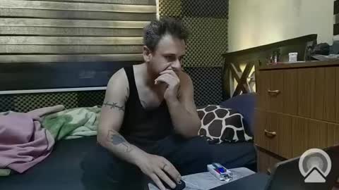 Snapshot of cezar46 chatting on 01.24.25 cezar online show from 01.24.25