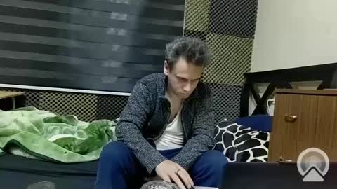 Snapshot of cezar46 chatting on 02.03.25 cezar online show from 02.03.25