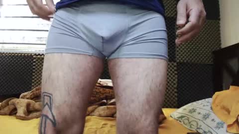 Snapshot of cezar46 chatting on 10.18.25 cezar online show from 10.18.25