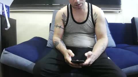 Snapshot of cezar46 chatting on 10.23.25 cezar online show from 10.23.25