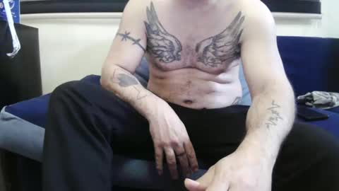 Snapshot of cezar46 chatting on 10.24.25 cezar online show from 10.24.25