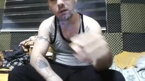 Snapshot of cezar46 chatting on 10.26.25 cezar online show from 10.26.25