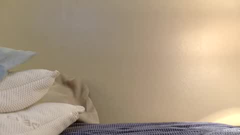 cfnmkinky28 online show from 01.04.25