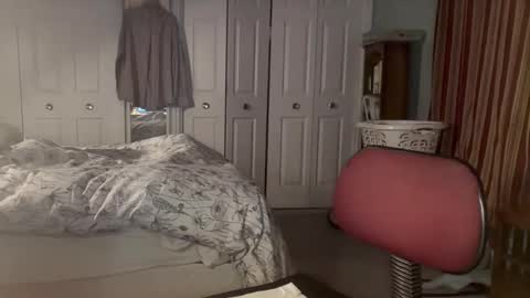 Snapshot of cfnmworkout1 chatting on 11.07.25 cfnmworkout1 online show from 11.07.25